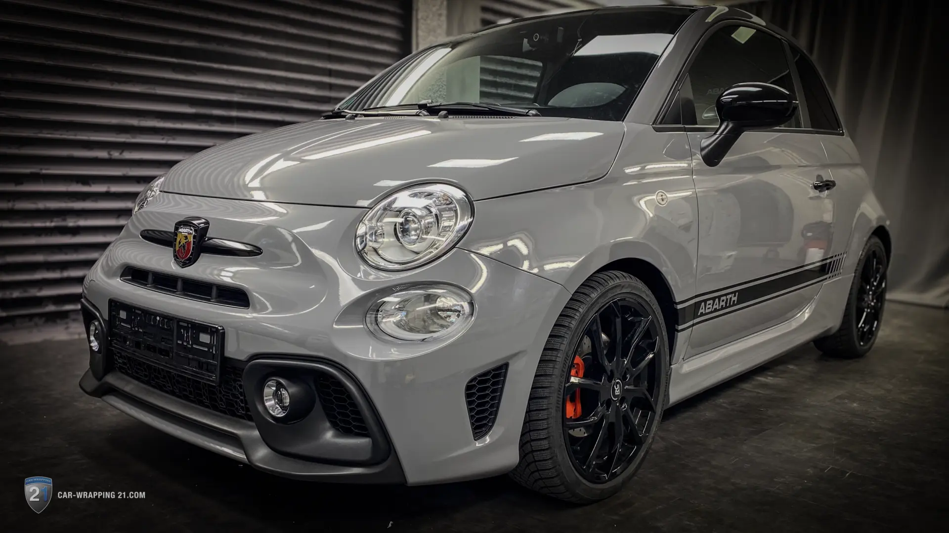 Autofolierung Fiat 500 Abarth 595 Folie Avery Grau